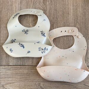 Mushie Bibs Set of 2
